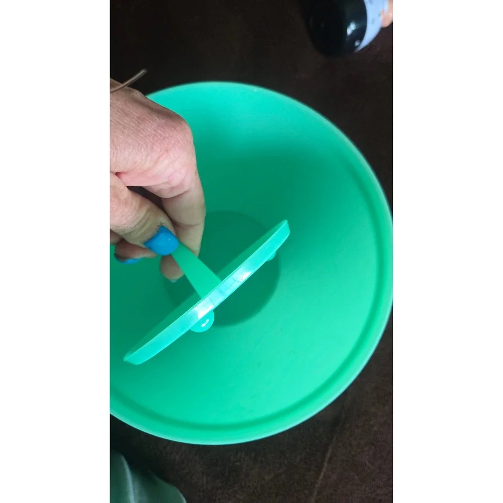 Vintage Tupperware Crisp-It Lettuce Keeper Green Jadeite 3 Piece Set 670-4